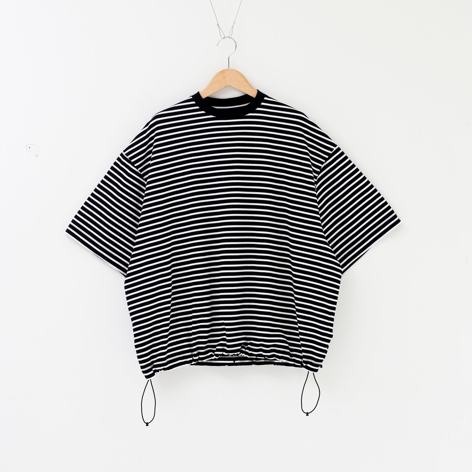 is-ness - BALLOON STRIPES T SHIRT BLACK x WHITE border / バルーンTシャツ / ブラック /  ホワイト / ボーダー | koko