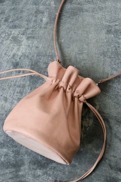 Rich I - CYLINDER LEATER PURSE BAG ORANGE / スモール / 巾着バッグ 