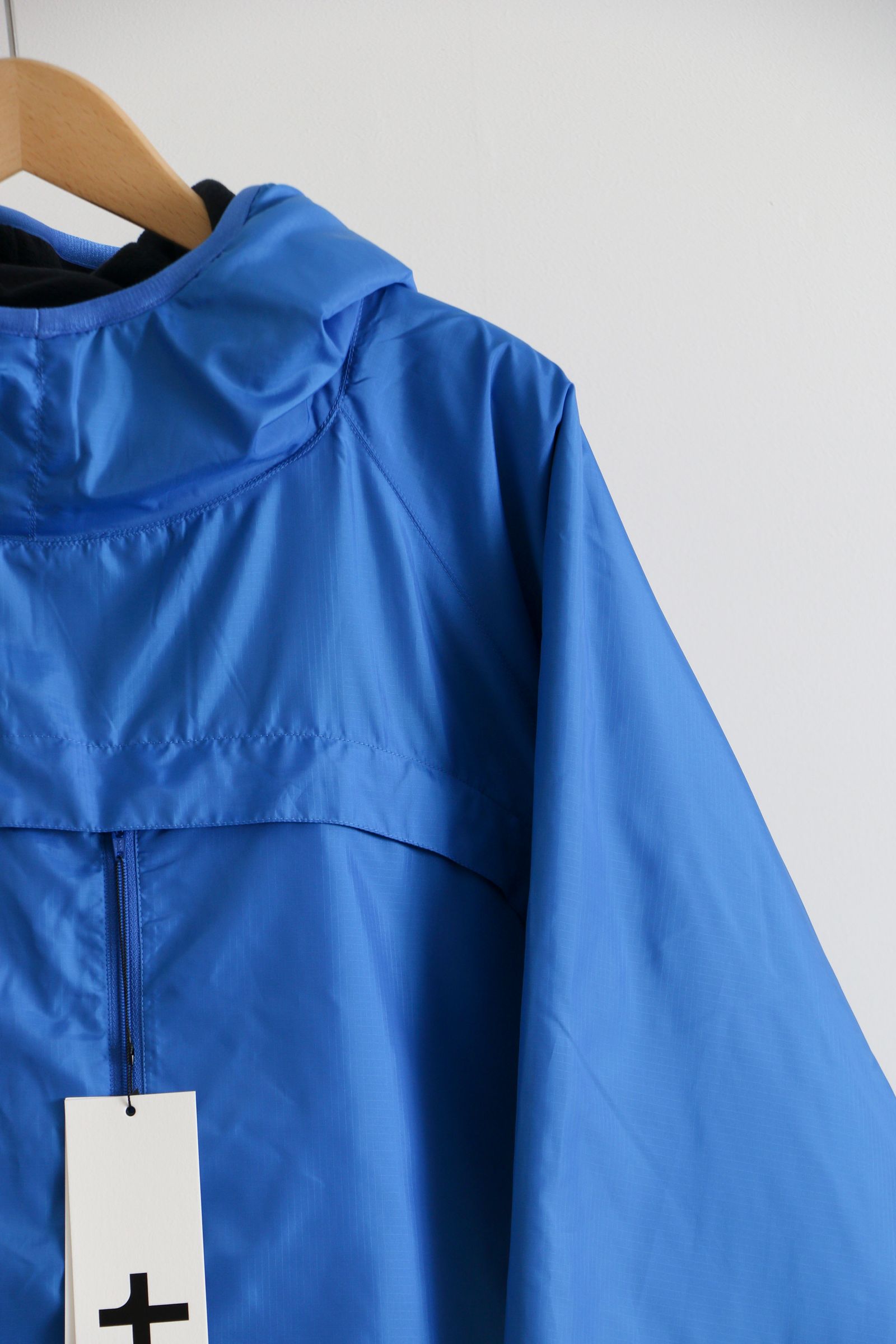 tone - tone REVERSIBLE ANORAK HOODIE BLUE / アノラック / ポーラ