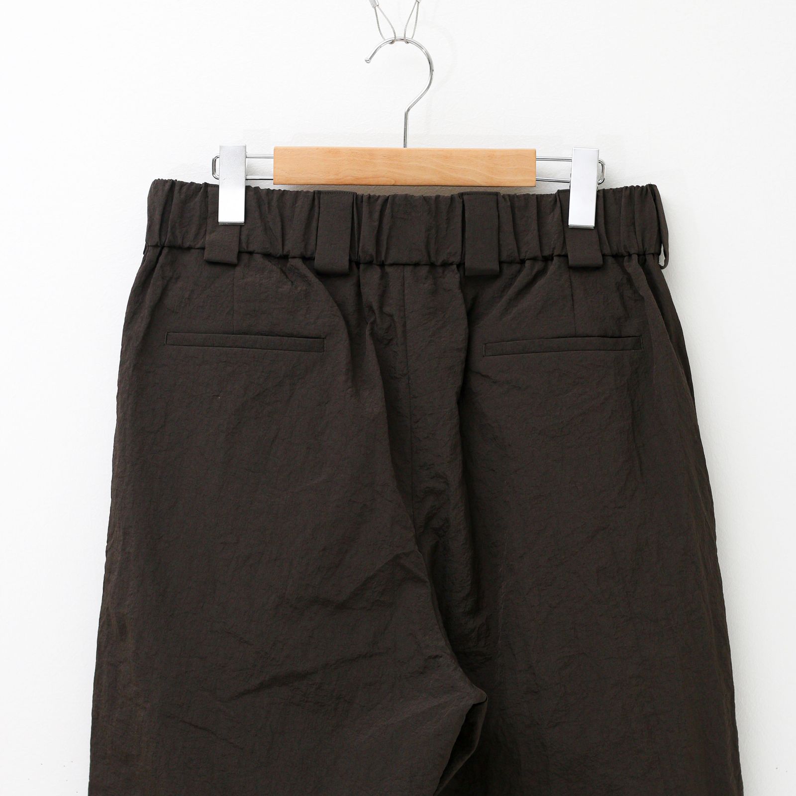 Blanc YM - Crispy Nylon Zip Up Pants BROWN / ワイドシルエット / ナイロンパンツ | koko