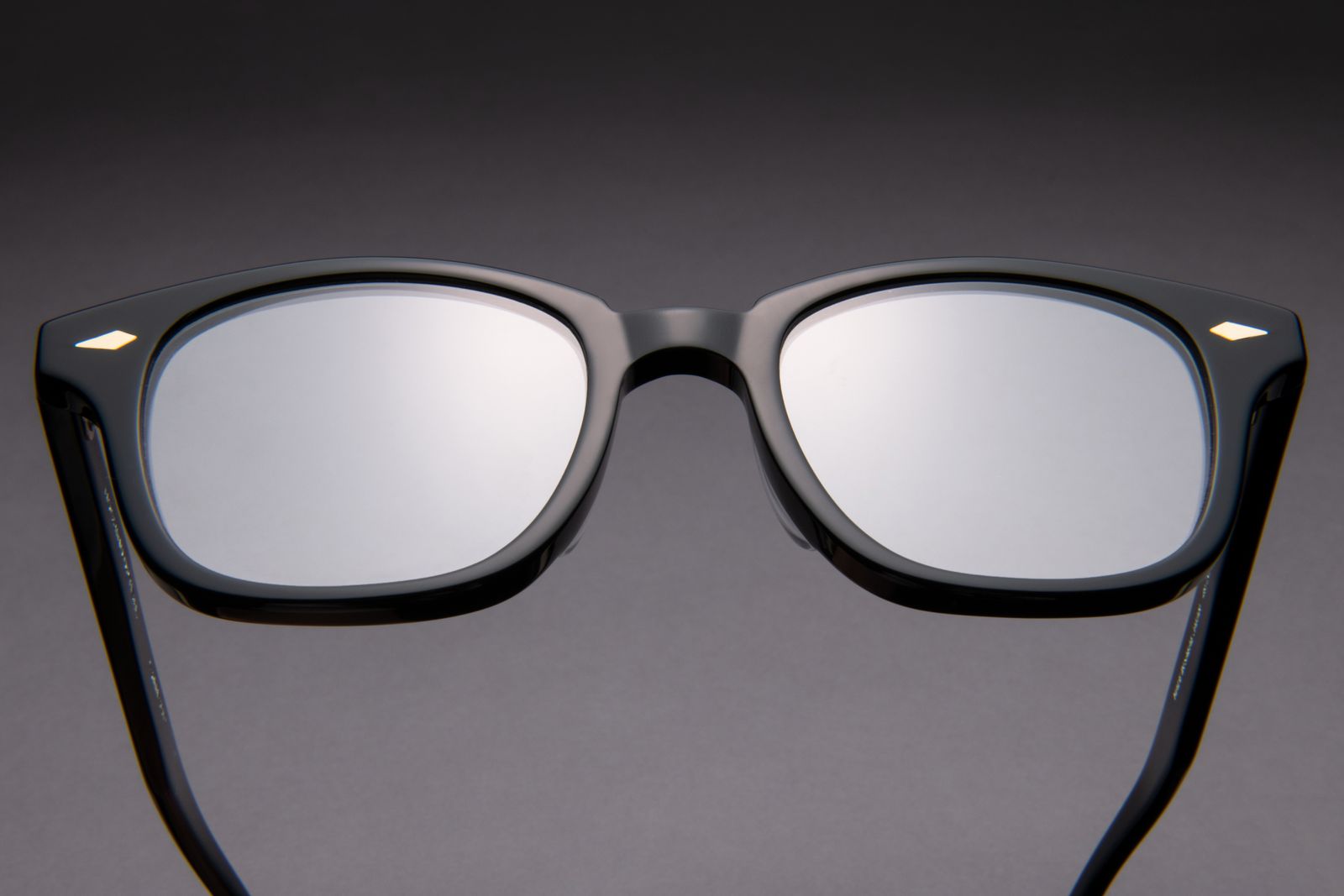 NOCHINO OPTICAL GLOSSBLACK×CLEAR to GREY-