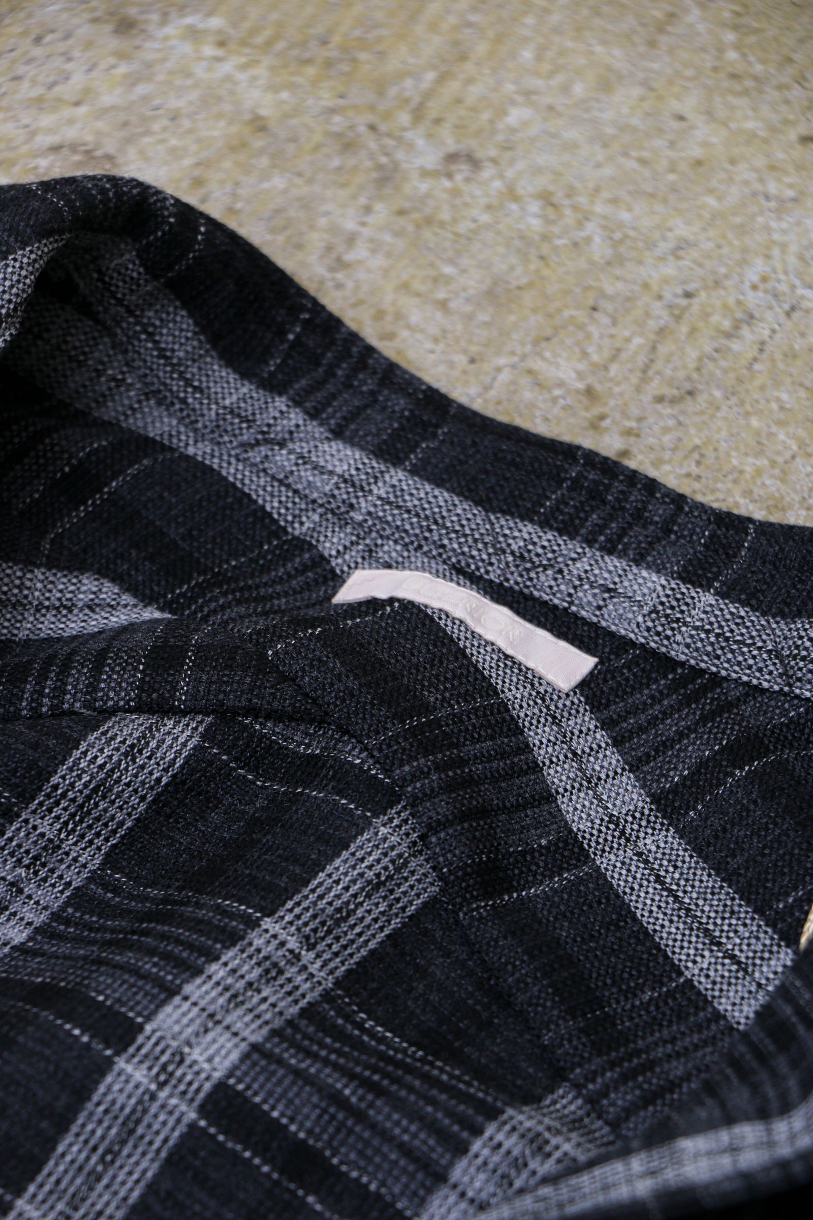 ULTERIOR - WOOL SHADOW CHECK P/O SHIRT Black | koko