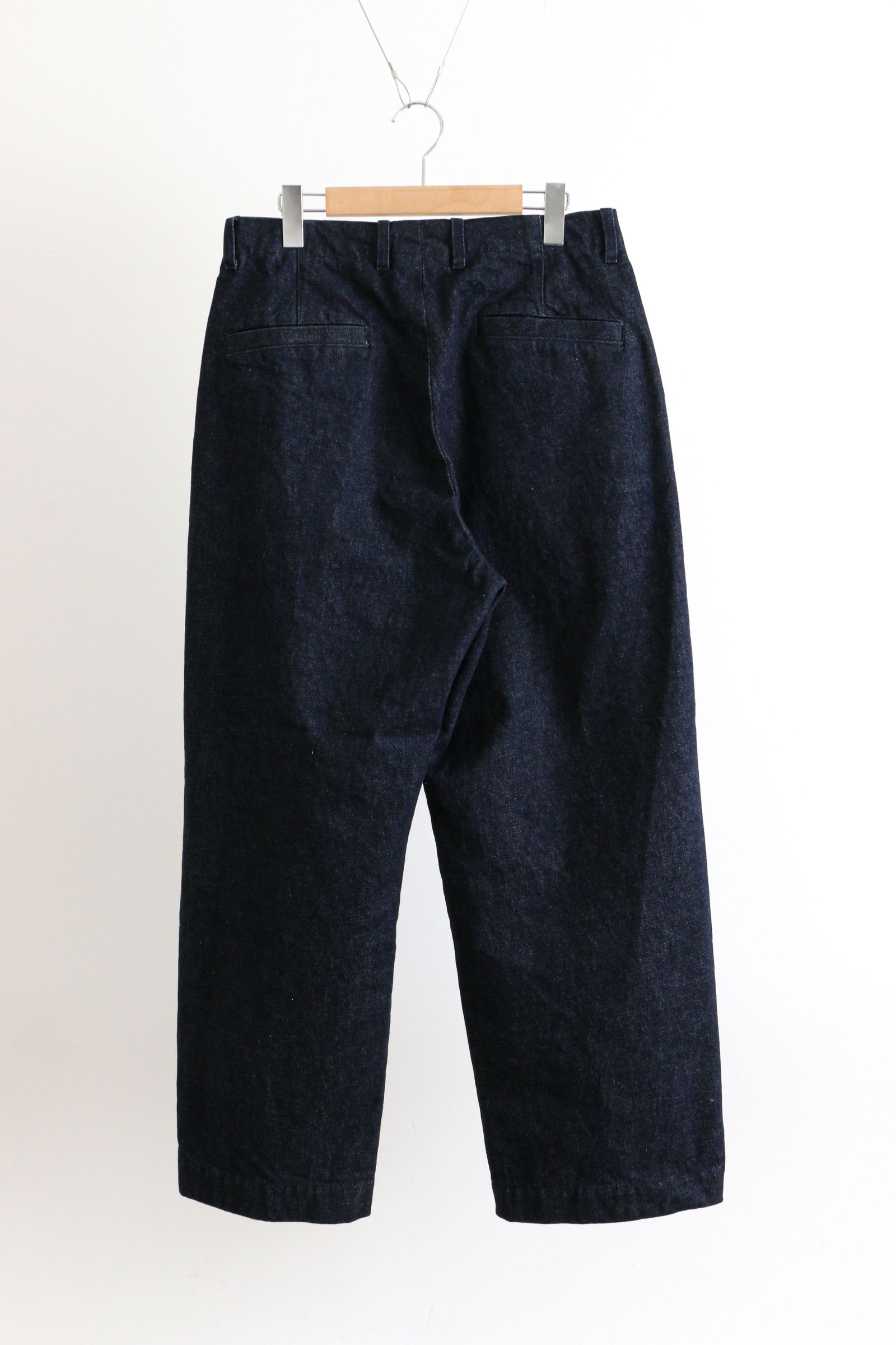 UNIVERSAL PRODUCTS - No Tuck Wide Denim Trousers INDIGO | koko