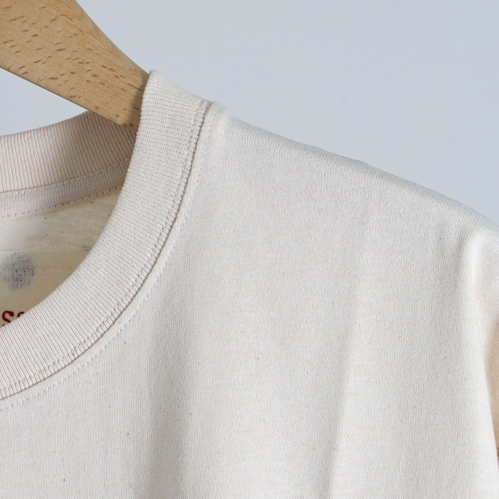 GENTLE FULLNESS - Recycled Cotton SS Tee ECRU CHAMELEON / プリントTシャツ / オーガニック コットン | koko