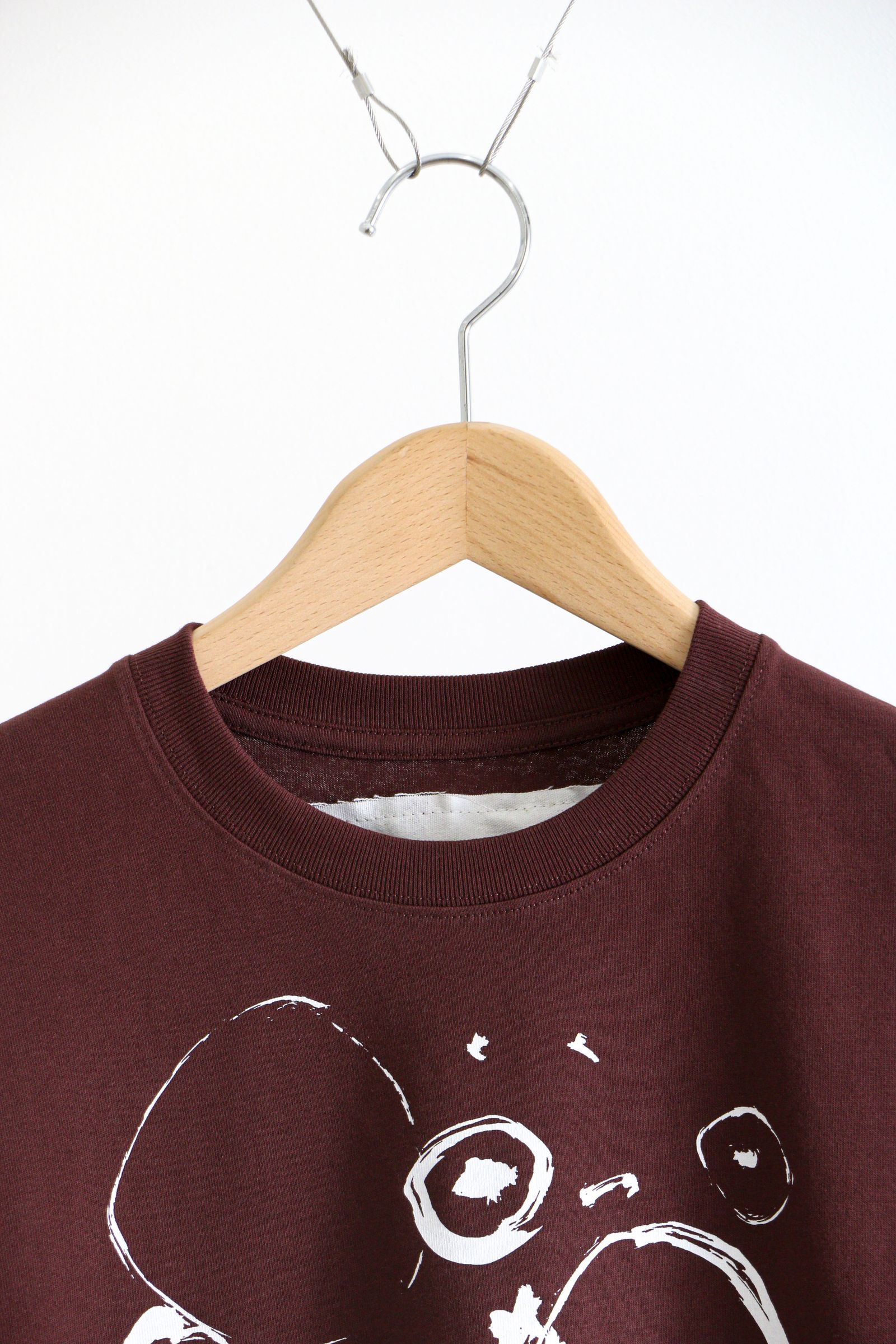 GENTLE FULLNESS - RECYCLED COTTON SS TEE / CHOCOLATE LUCAS DILLON 