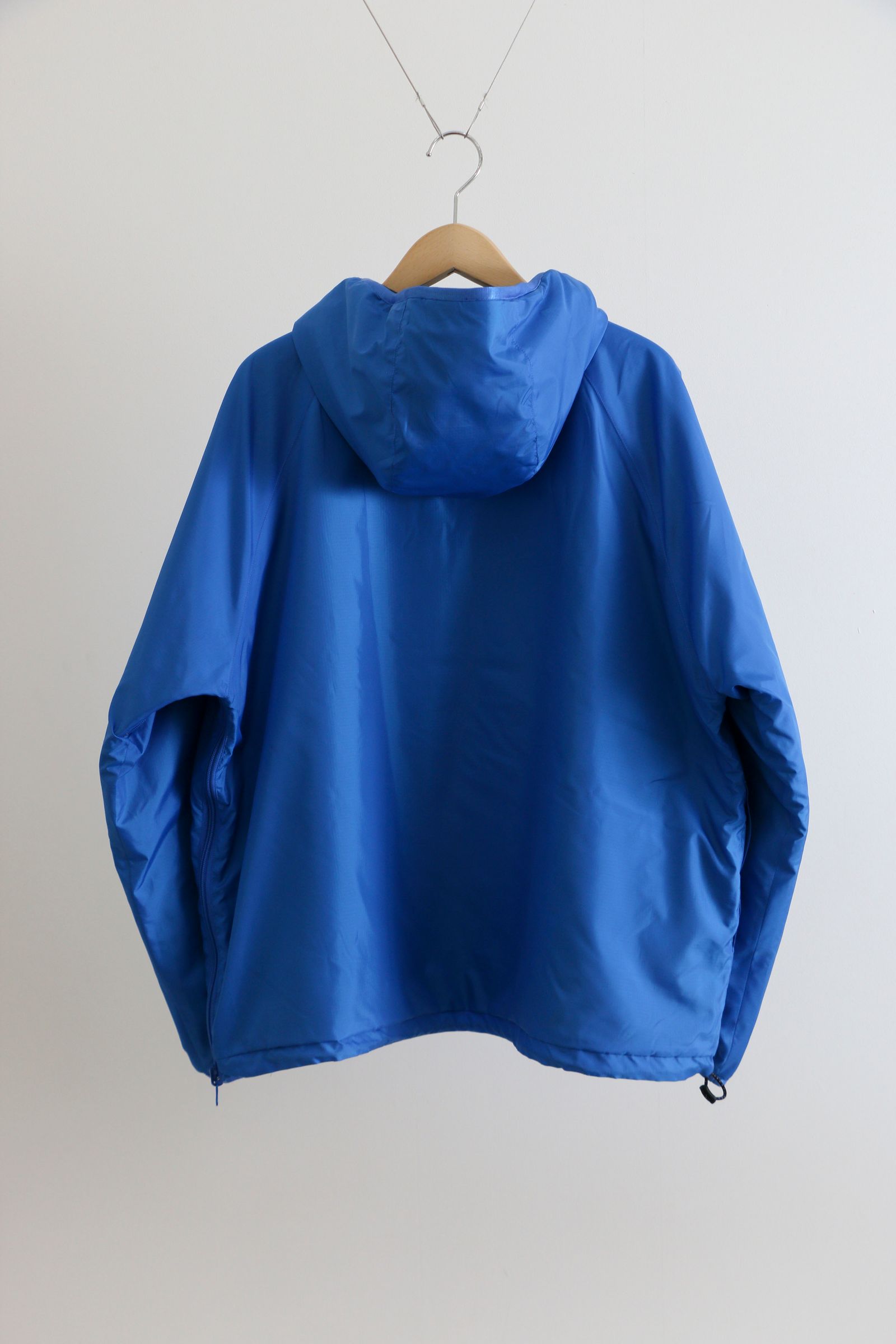 tone - tone REVERSIBLE ANORAK HOODIE BLUE / アノラック / ポーラ