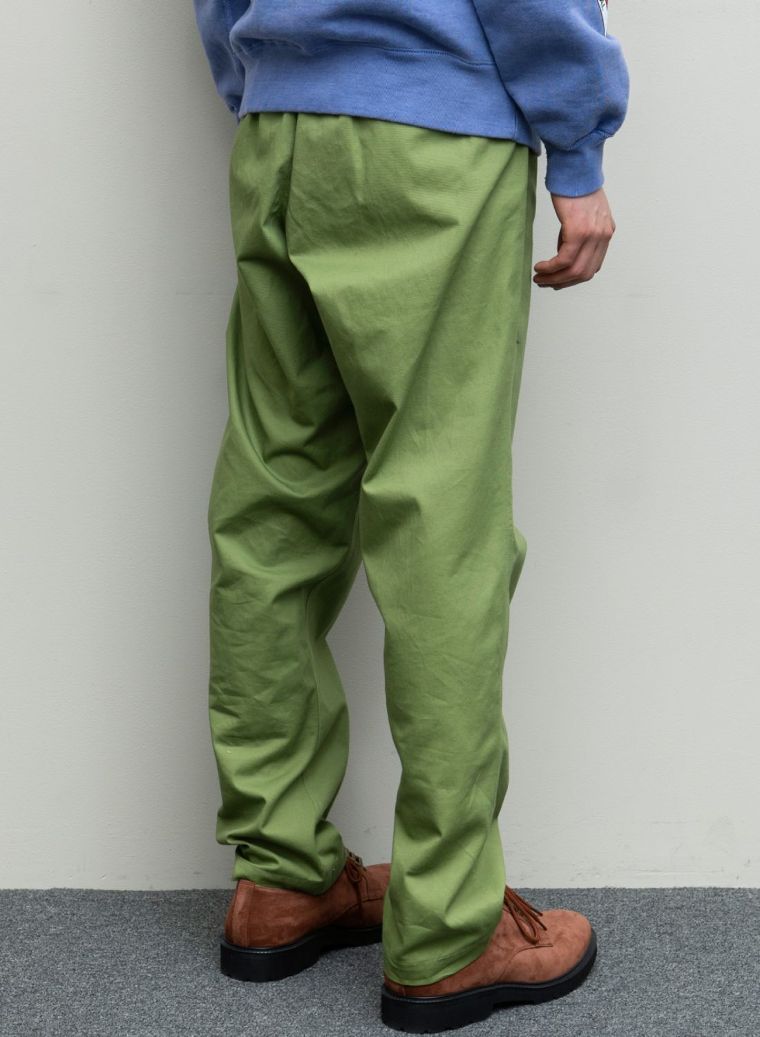 bal - WASHED TWILL ELASTIC WAIST TROUSER Green Tea | koko