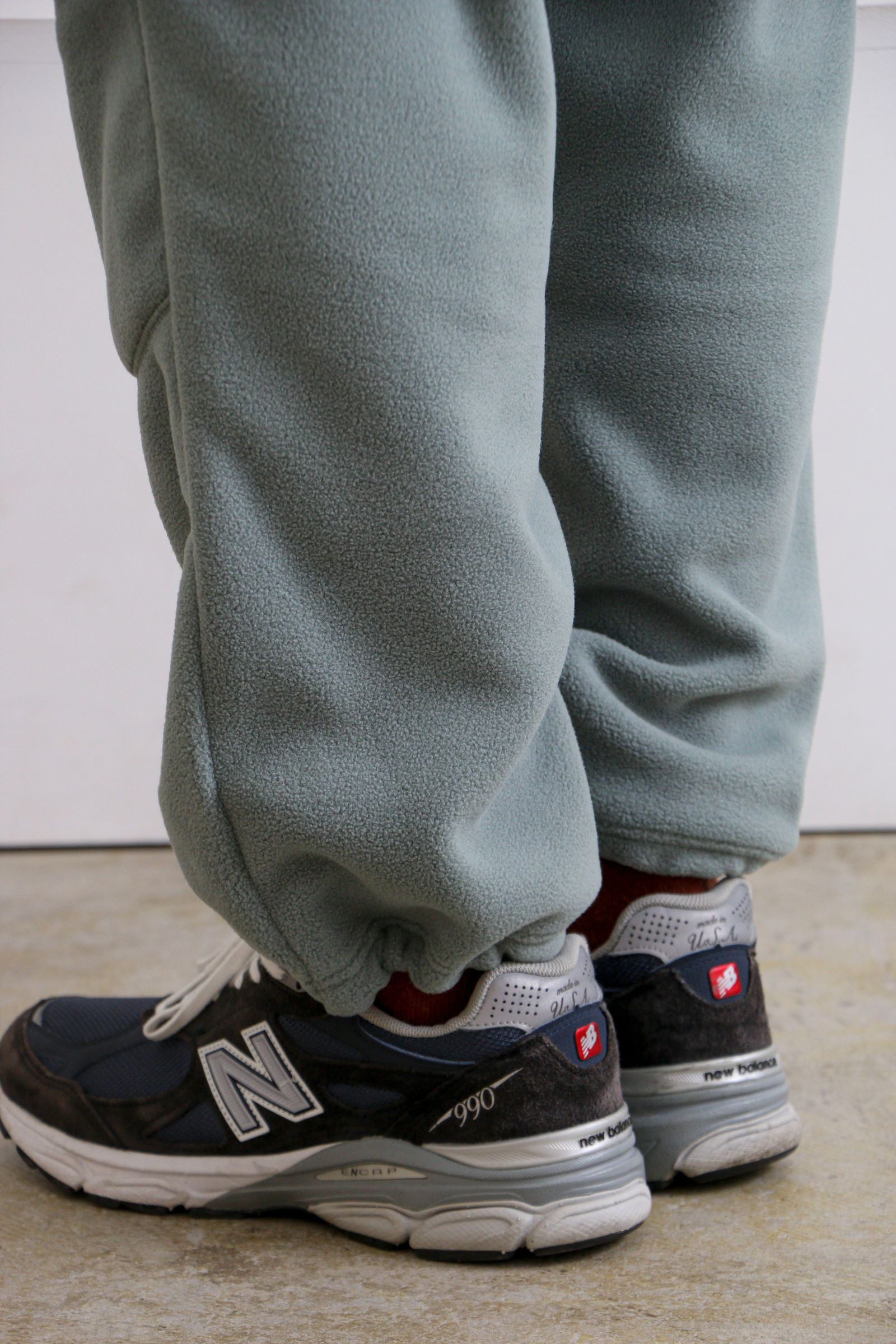ADJUST BELT FLEECE PANTS PISTACHIO / アジャストベルト / フリースパンツ / ピスタチオ