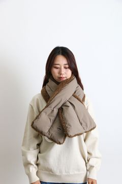 Y(dot) BY NORDISK - BOA DOWN MUFFLER Olive / フリース / ダウン  