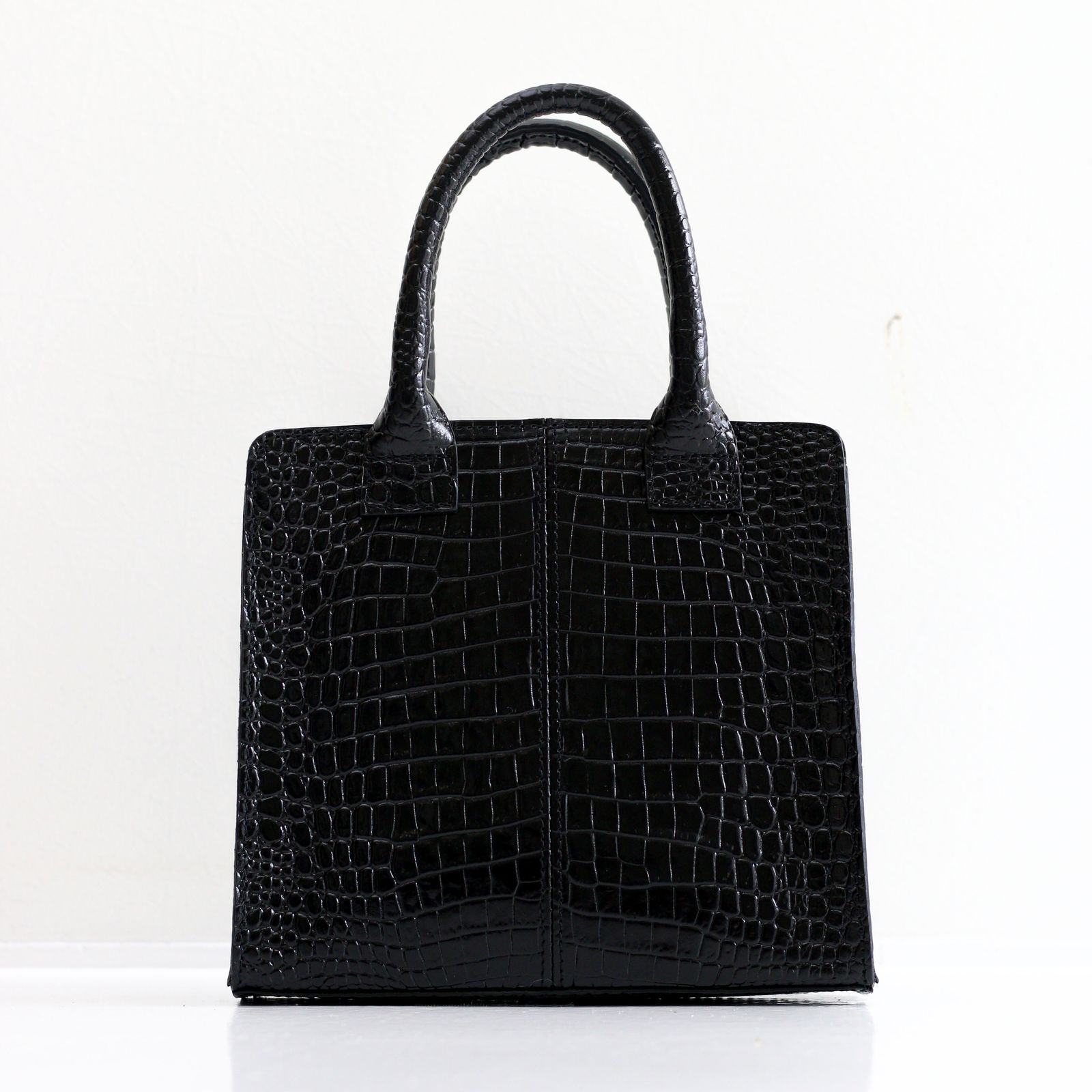 Rich I - S.RECTANGLE LEATER HELMET BAG SMALL BLACK / CROCODILE / スモール /  ヘルメットバッグ / ブラック / クロコダイル型押し | koko