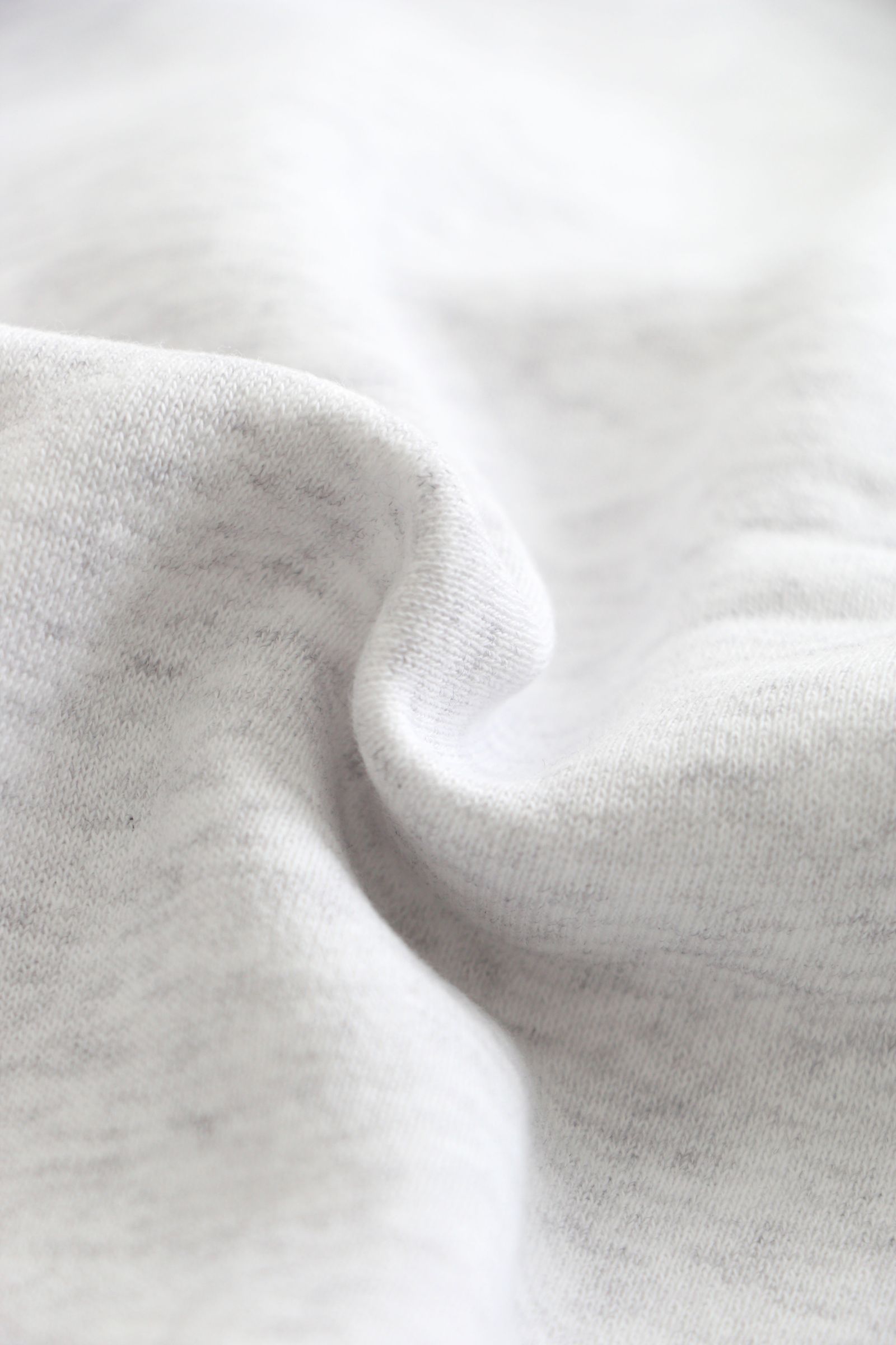 UNIVERSAL PRODUCTS - YAAH Crew Neck Sweat White | koko
