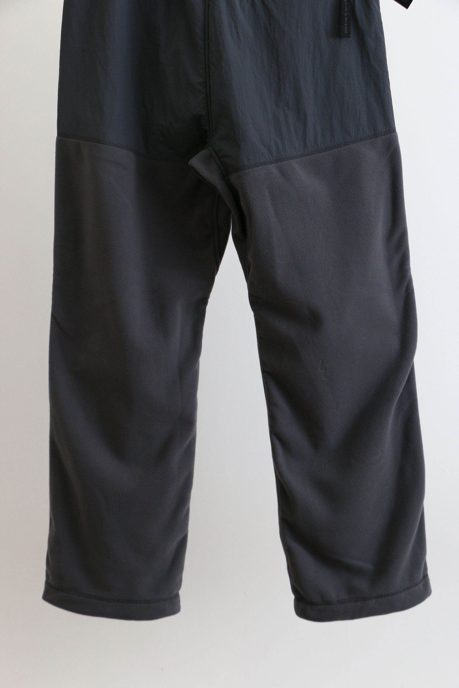 WILD THINGS - POLARTEC Wind Pro COMFY PANTS / GREY / フリース