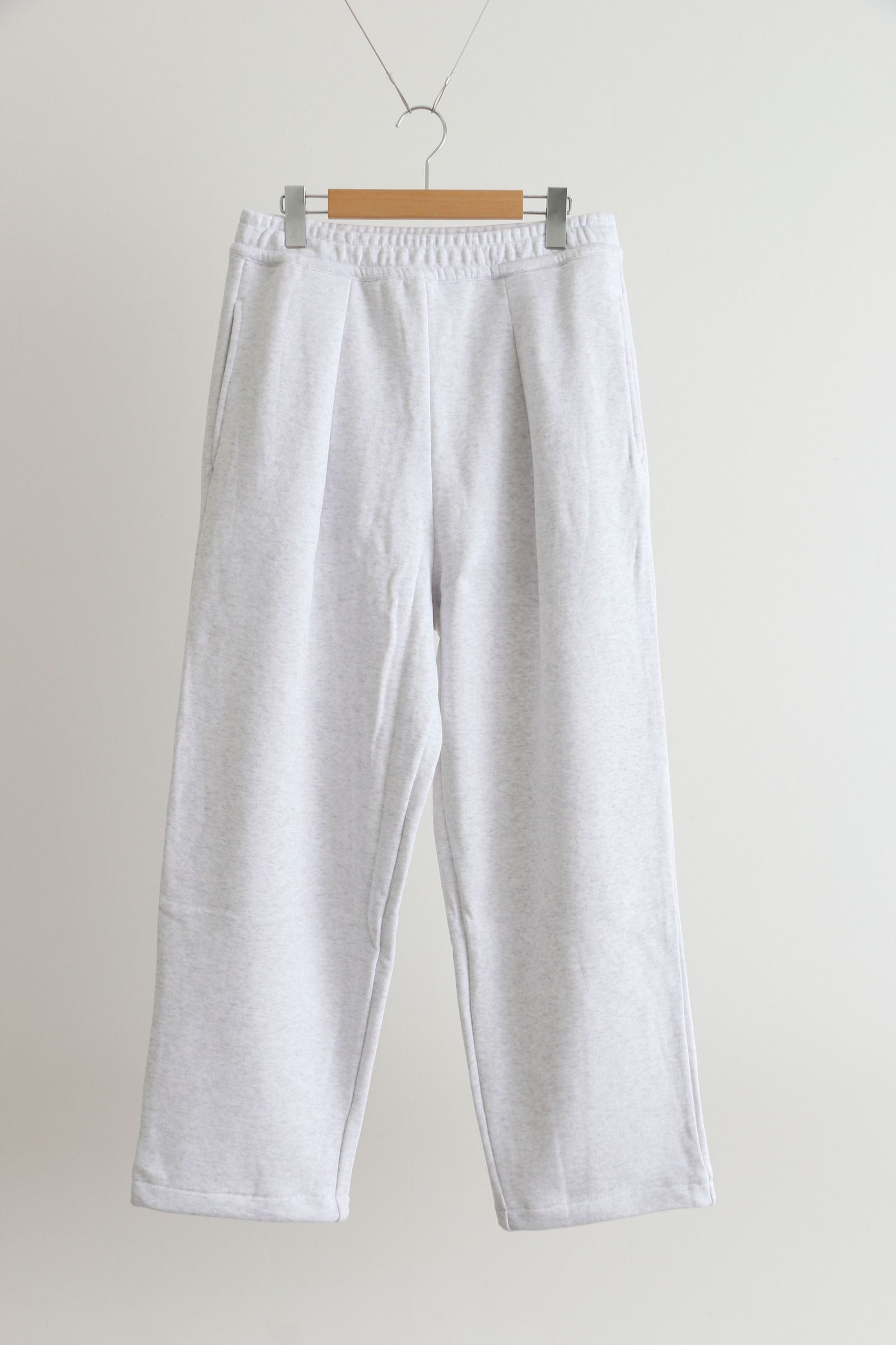 UNIVERSAL PRODUCTS - YAAH Wide Sweat Pants White | koko