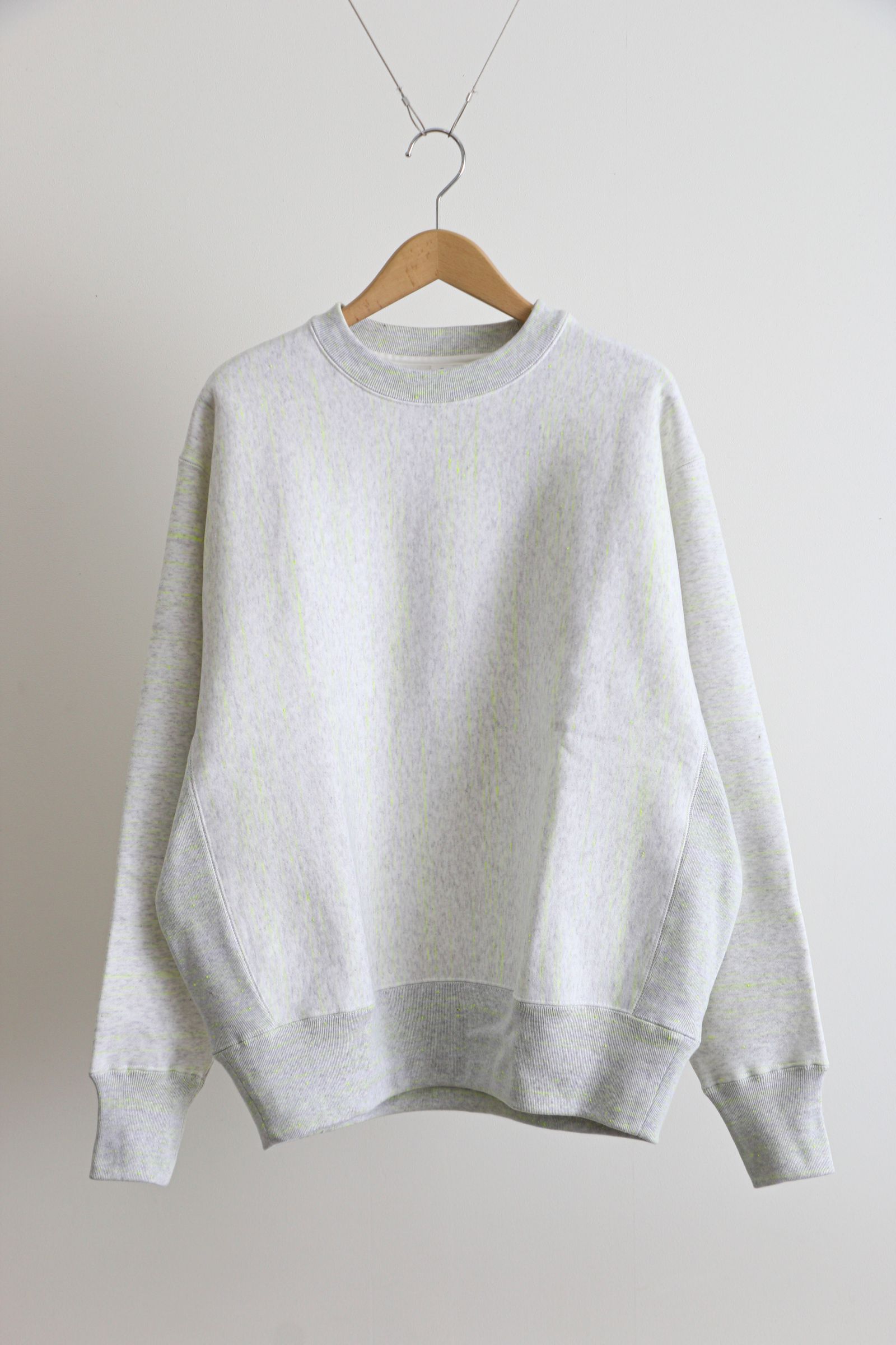 mocT NEON SCRIPT HEAVY FLEECE CREW NECK P/O White (NEON YELLOW) / スウェット /  トップス / ユニセックス - S