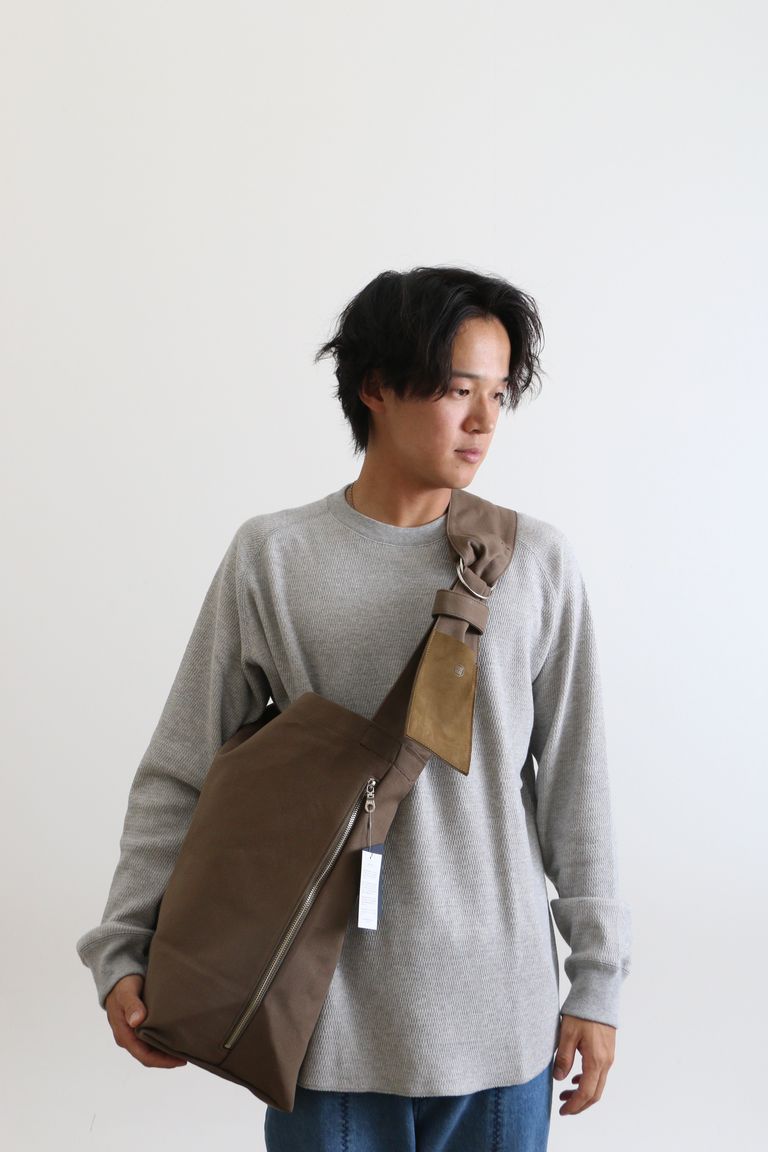 yorozu - 【 定番人気商品 】JP/帆布 タスキショルダー1番 / CANVAS 