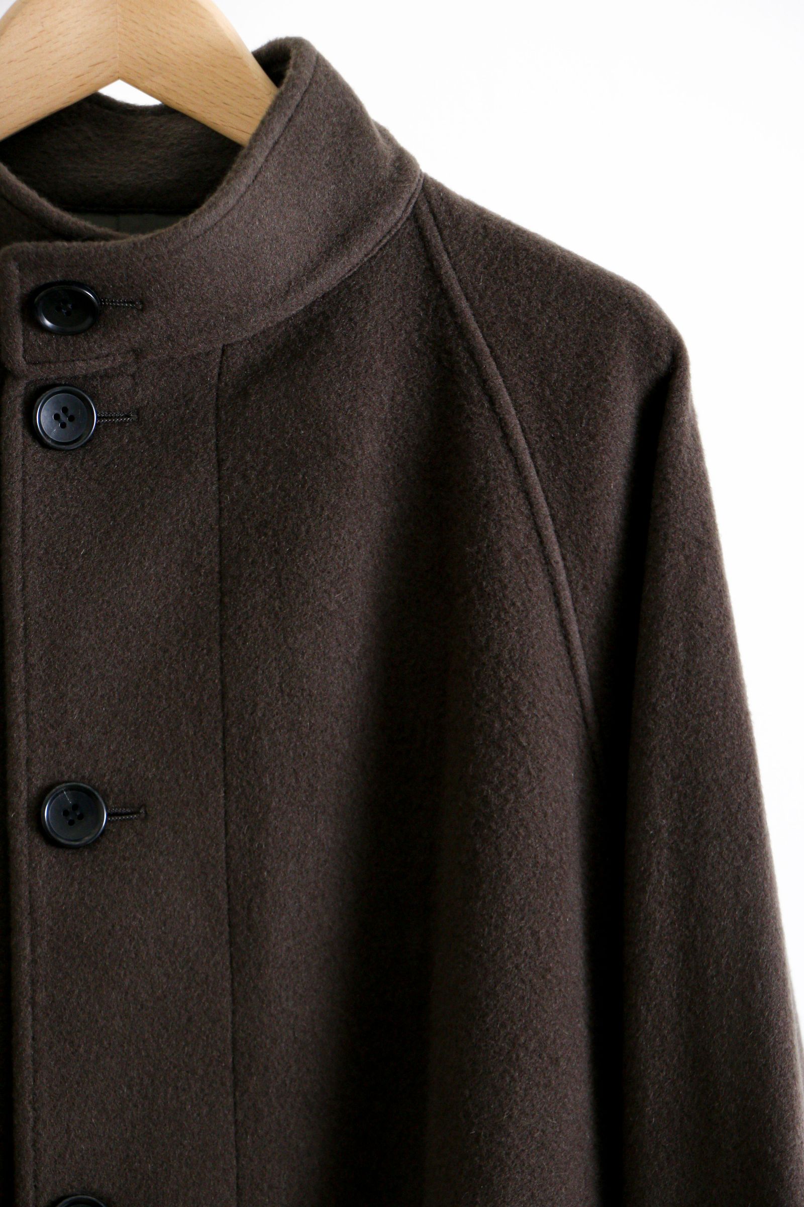 BASISBROEK - BASISBROEK ISLAND D.OLIVE / スタンドカラー