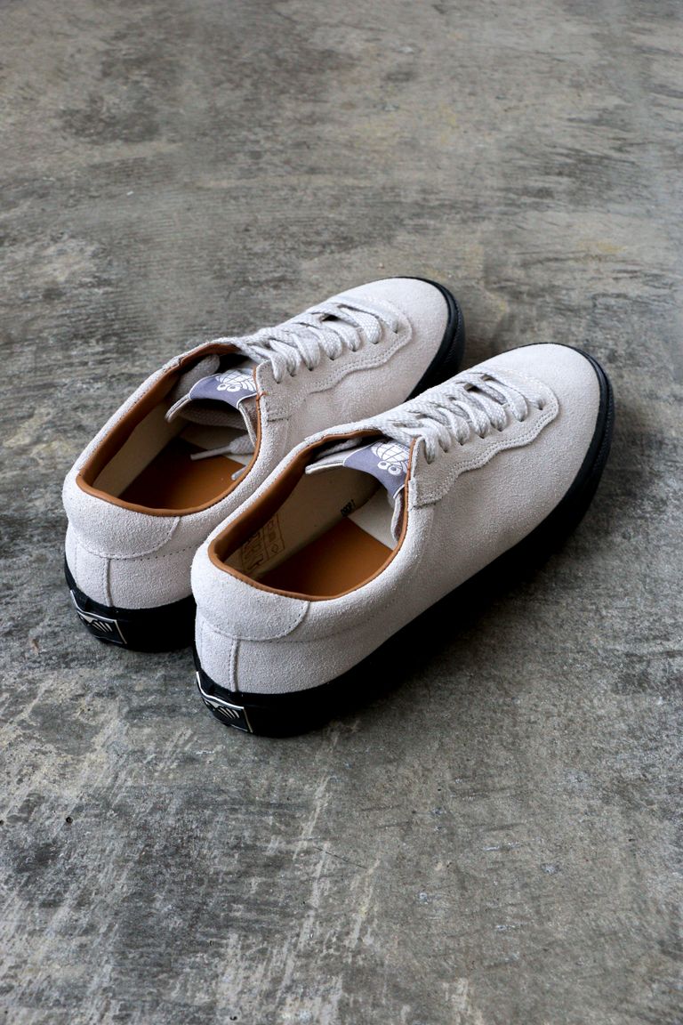 LAST RESORT AB - VM001 Suede LO White / Black | koko