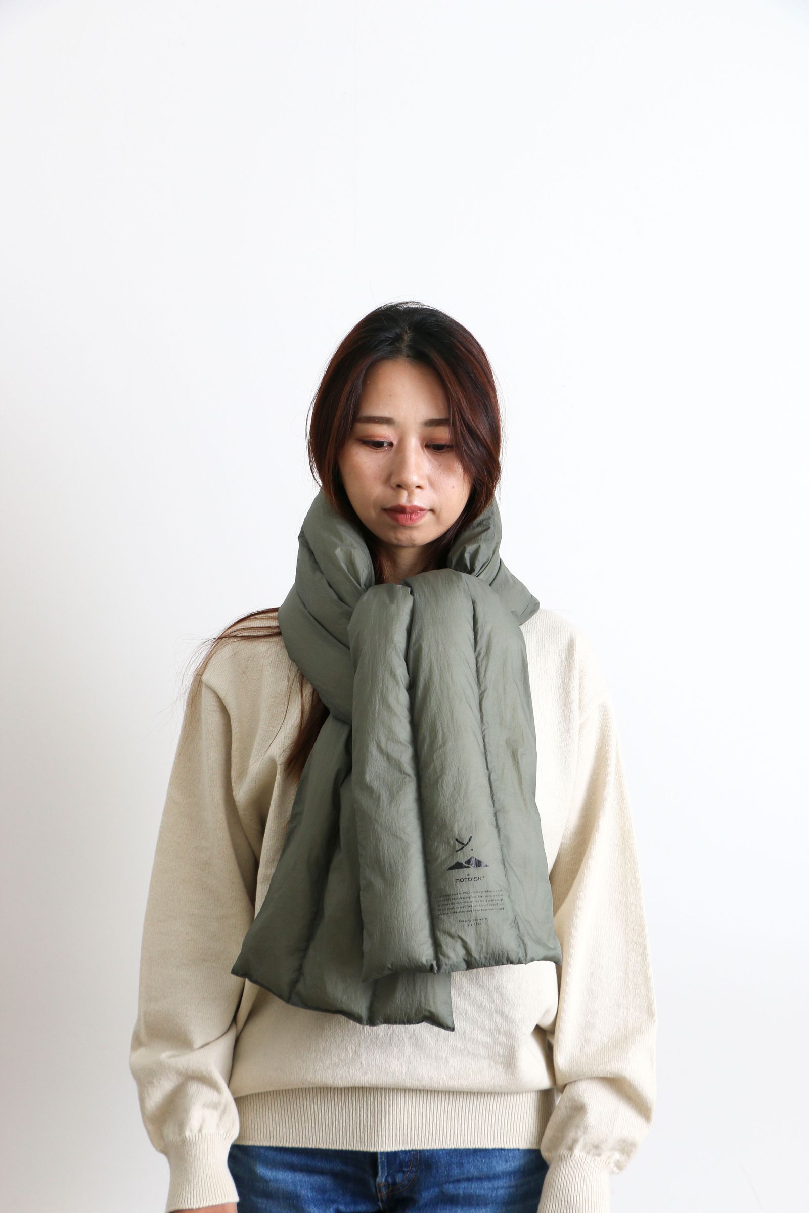 Y(dot) BY NORDISK - LIGHT DOWN MUFFLER Olive / ダウンマフラー | koko