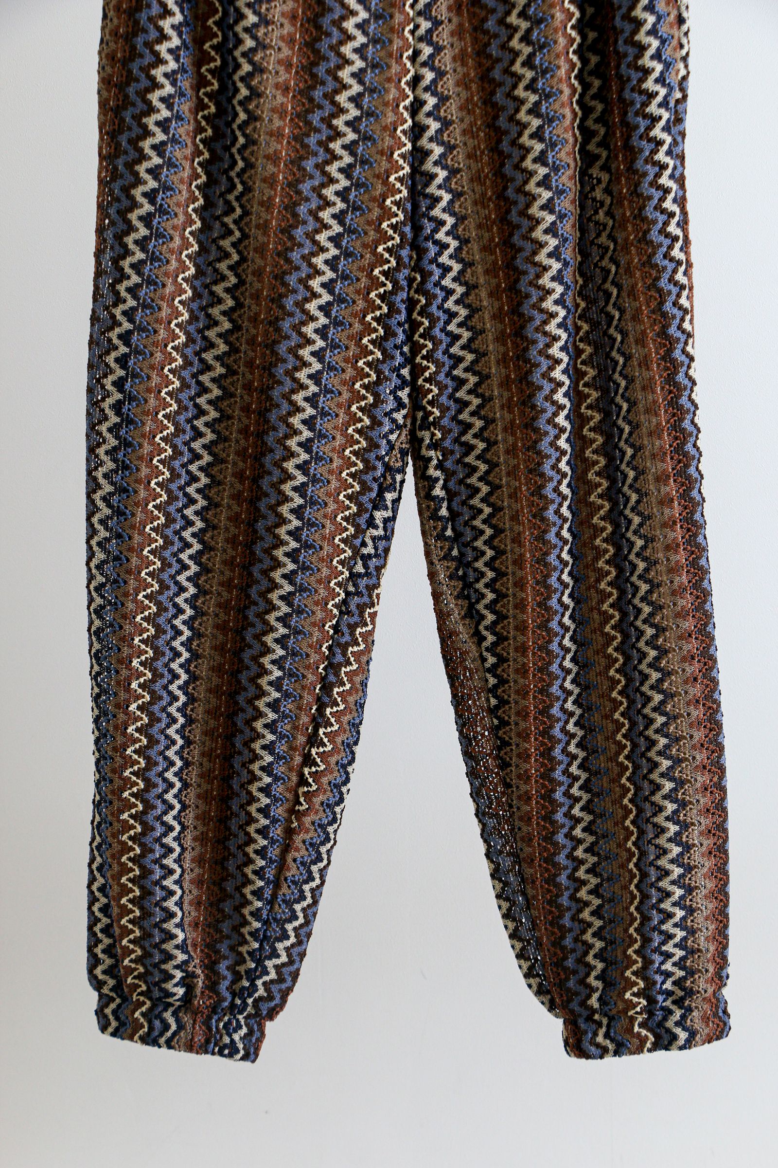 MERELY MADE - Hmong hoa Knit jogger pants BROWN / ニットジョガーパンツ / ブラウン | koko