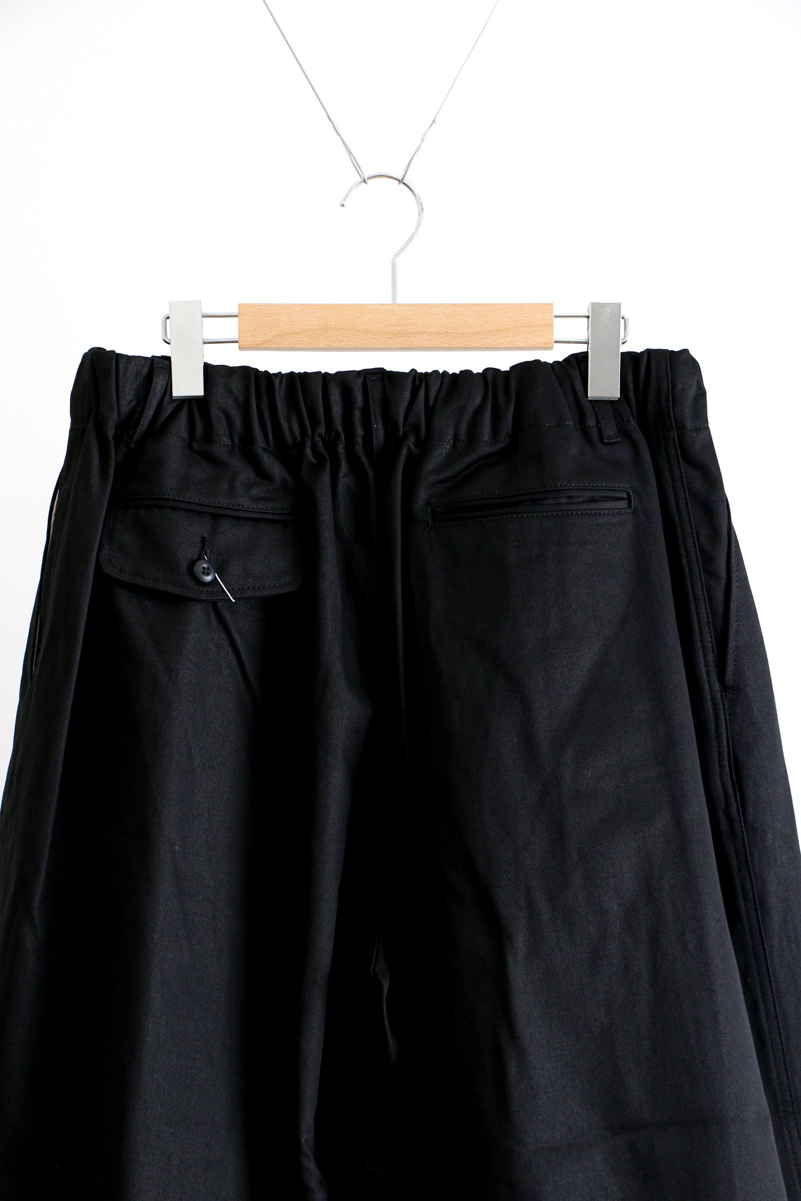 is-ness - is-ness BALLOON EZ PANTS Black | koko