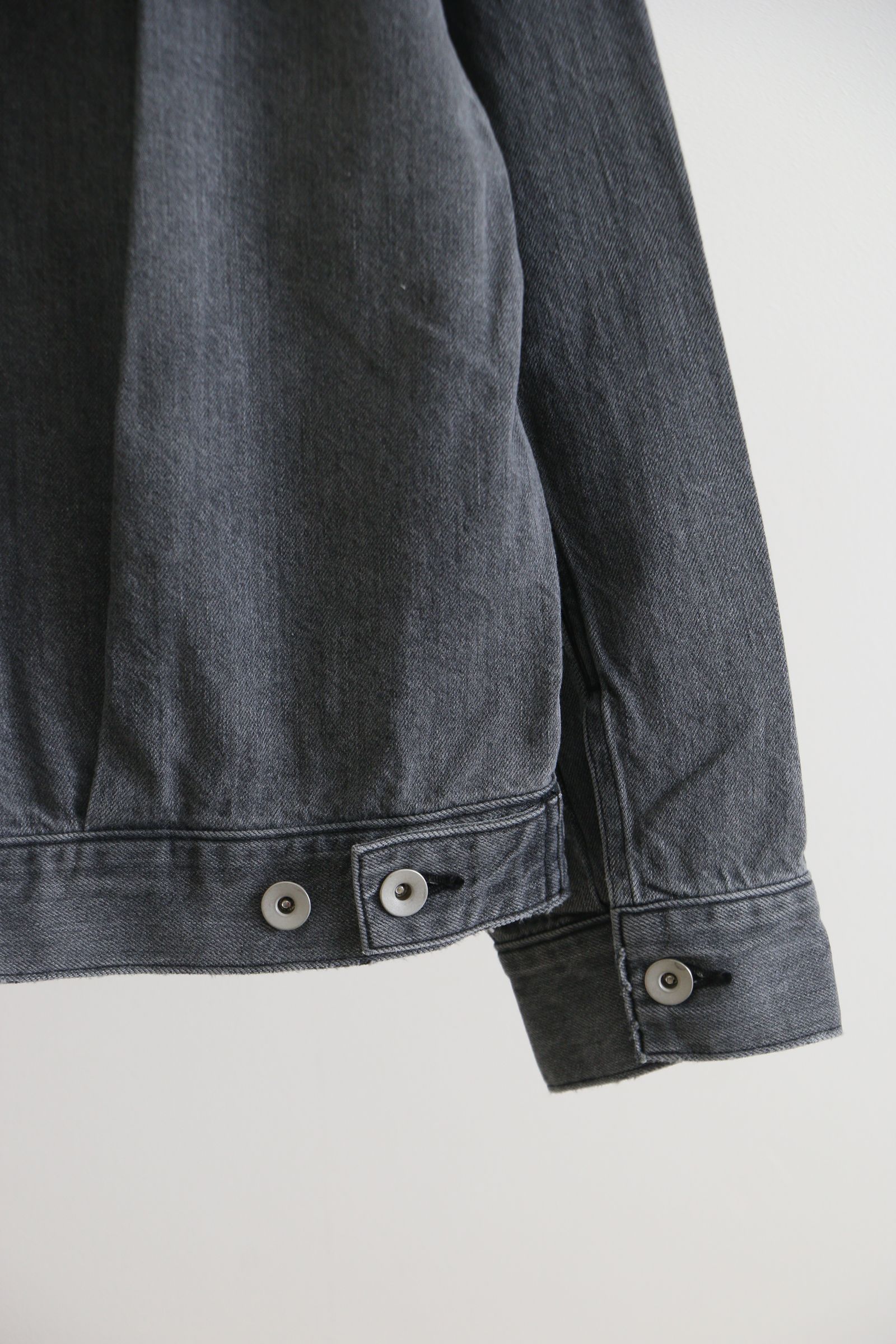 meanswhile - FADE DENIM PLEATED SLEEVE BLOUSE (OFF BLACK