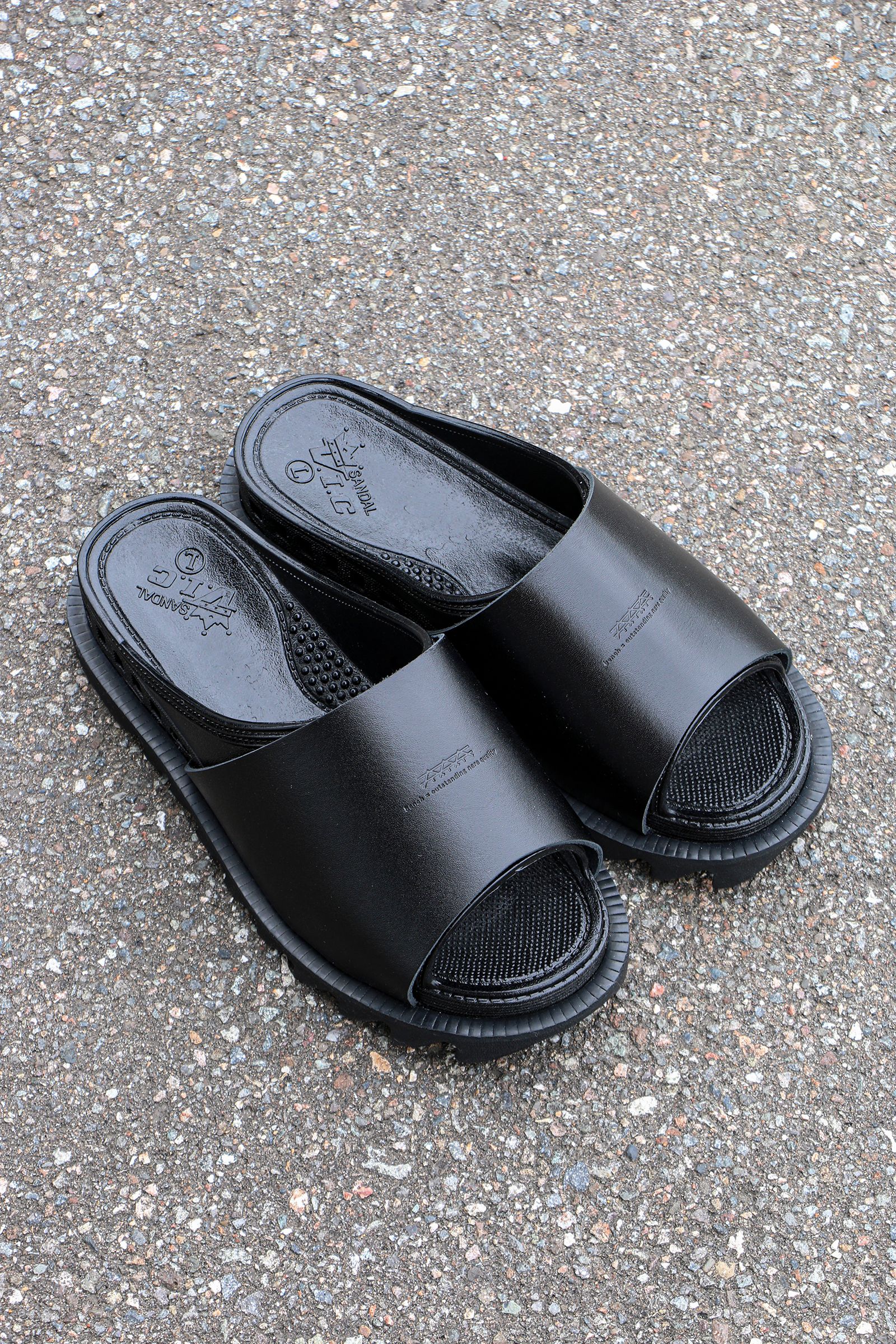 bench - bench BENSAN-D COVERED LEATHER SHARK SOLE BLACK 便所