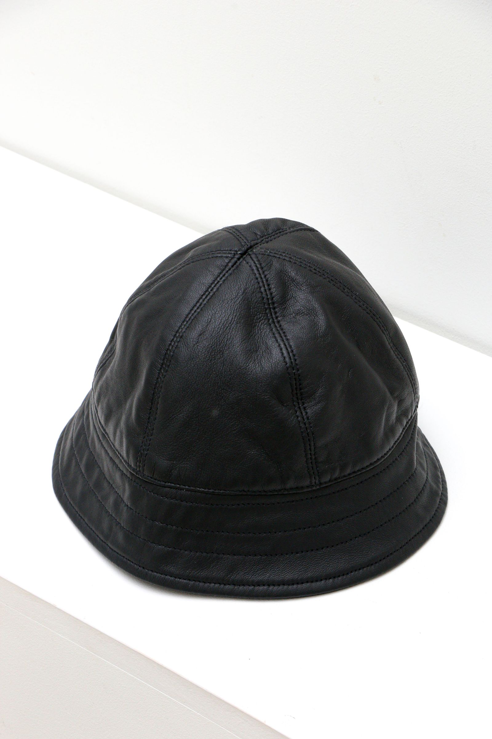CCU - MARINE HAT SHEEP SKIN / Black | koko