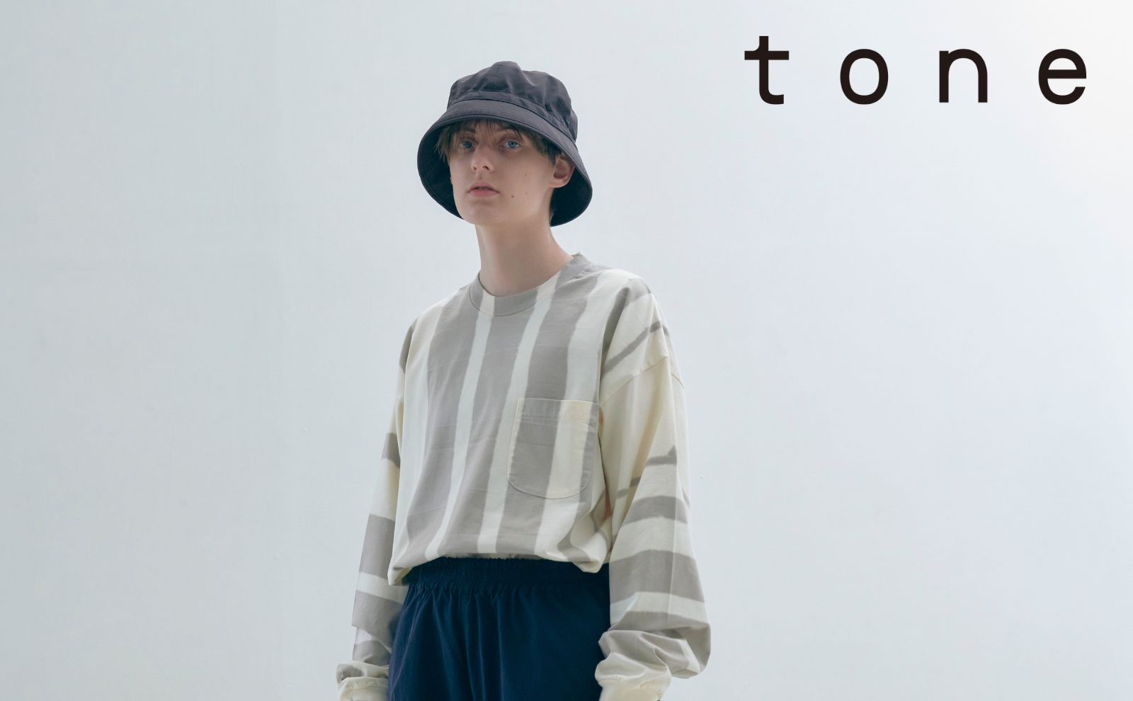 - 2022 A/W LOOK BOOK -