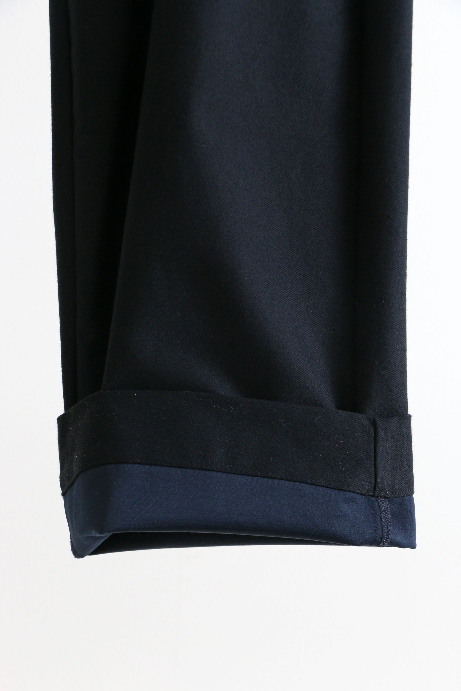 KANEMASA - Super High Gauge Solaro Twill Easy Pants Navy Black | koko