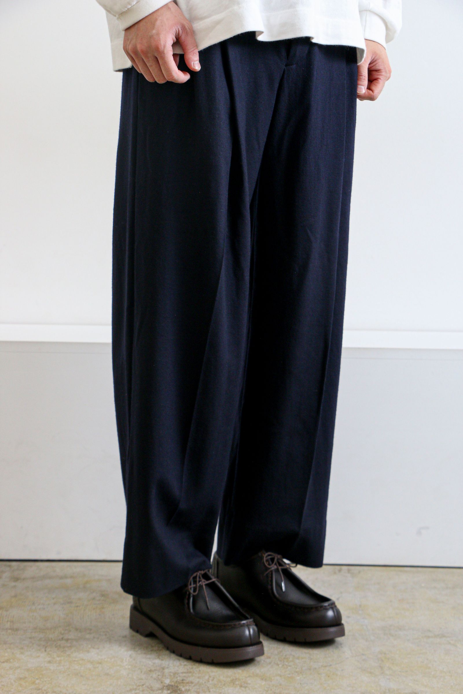 KANEMASA PHIL. - High Gauge Milled Wool Easy Tuck Pants Dark Navy 