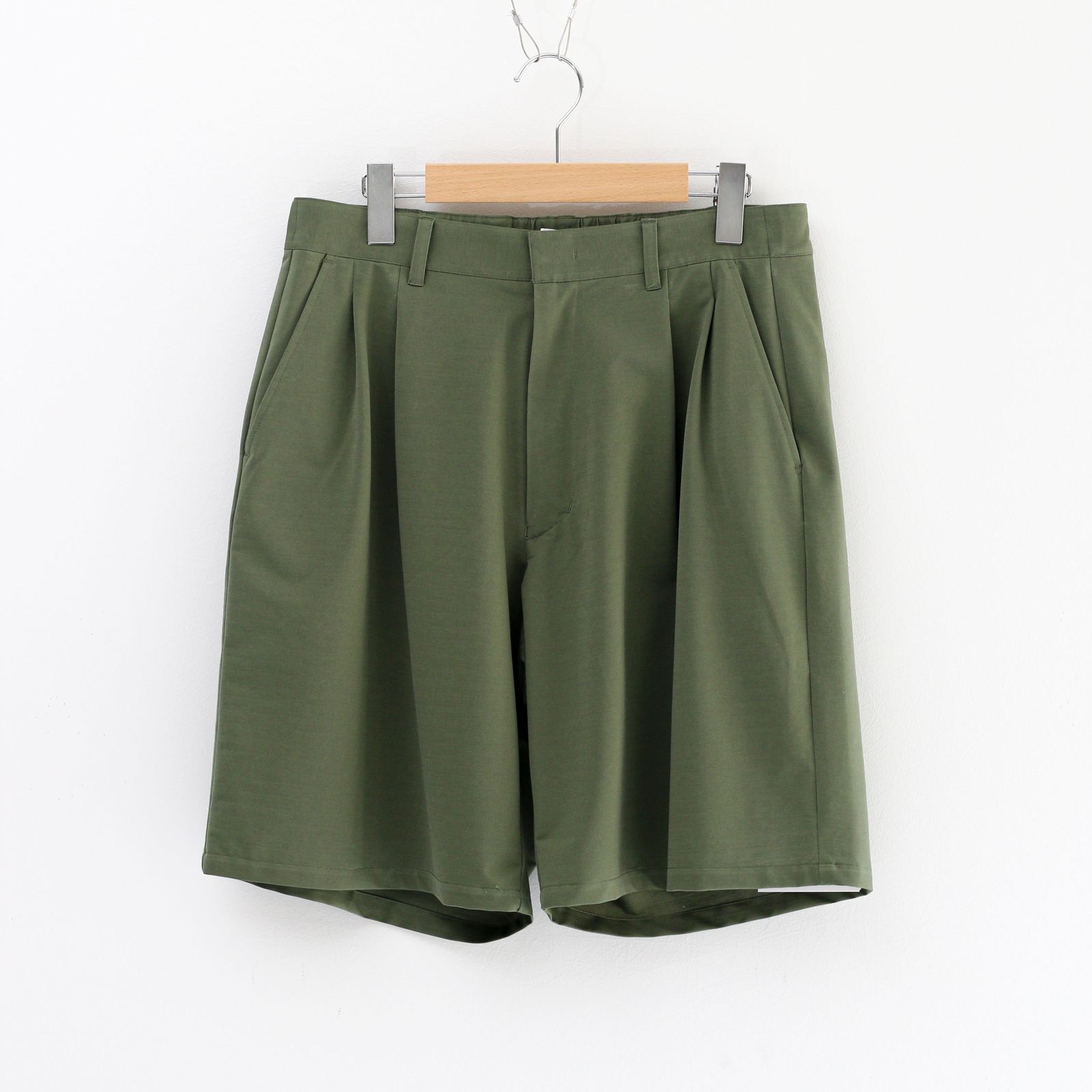 KANEMASA PHIL. - 46G Typewriter Jersey 2Tuck shorts BEIGE KANEMASA PHIL. - 46G Typewriter Jersey 2Tuck shorts BEIGE