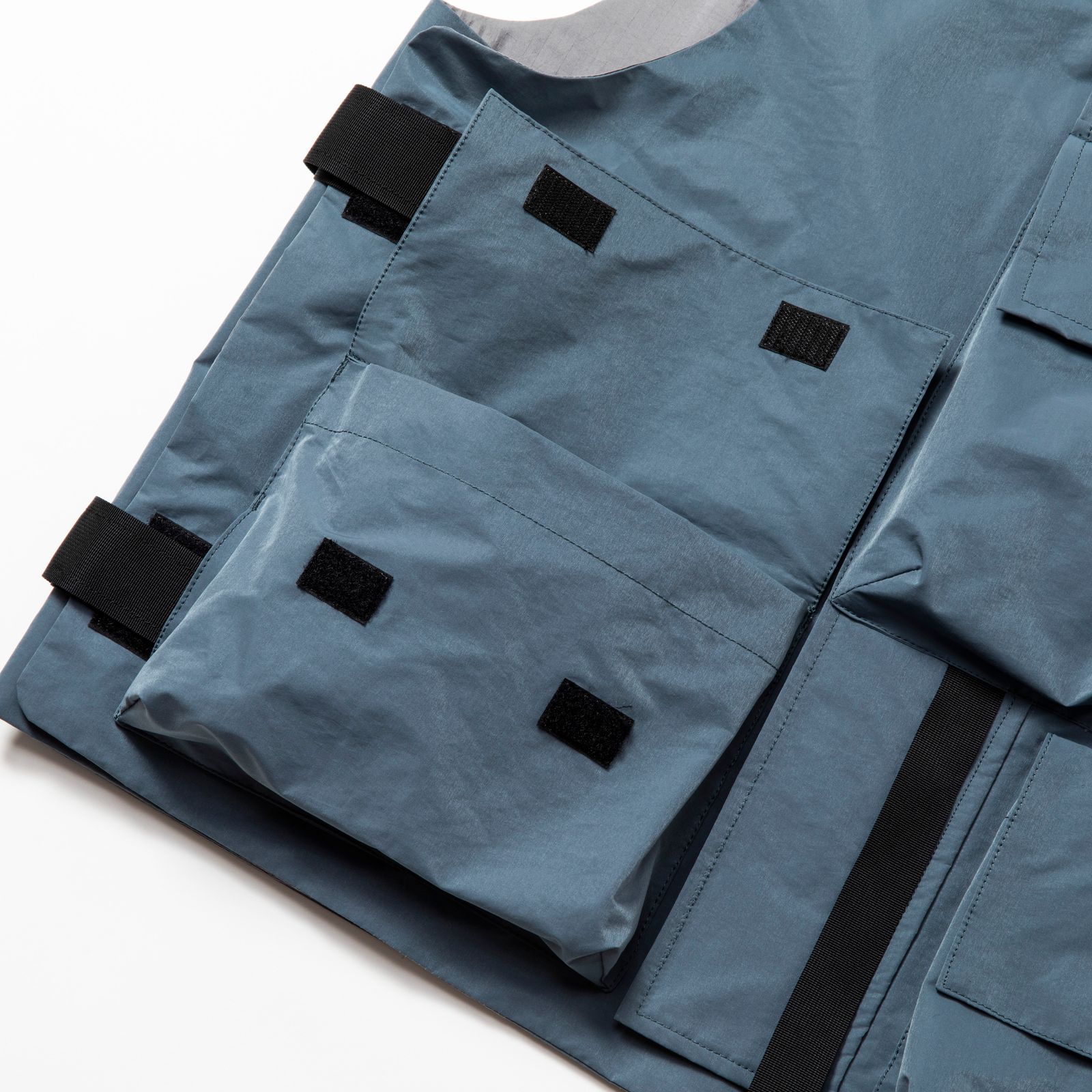 meanswhile - CRISP NYLON BODY ARMOR VEST Blue Grey | koko