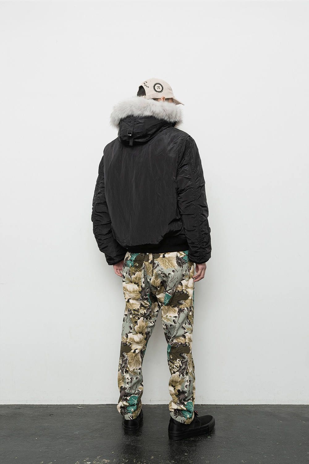 - 2019 A/W LOOK BOOK -