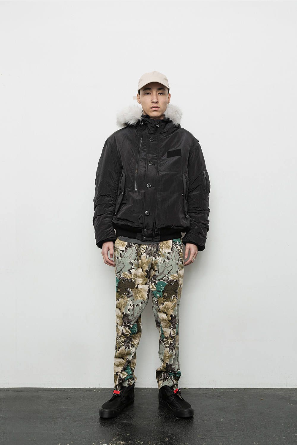 - 2019 A/W LOOK BOOK -