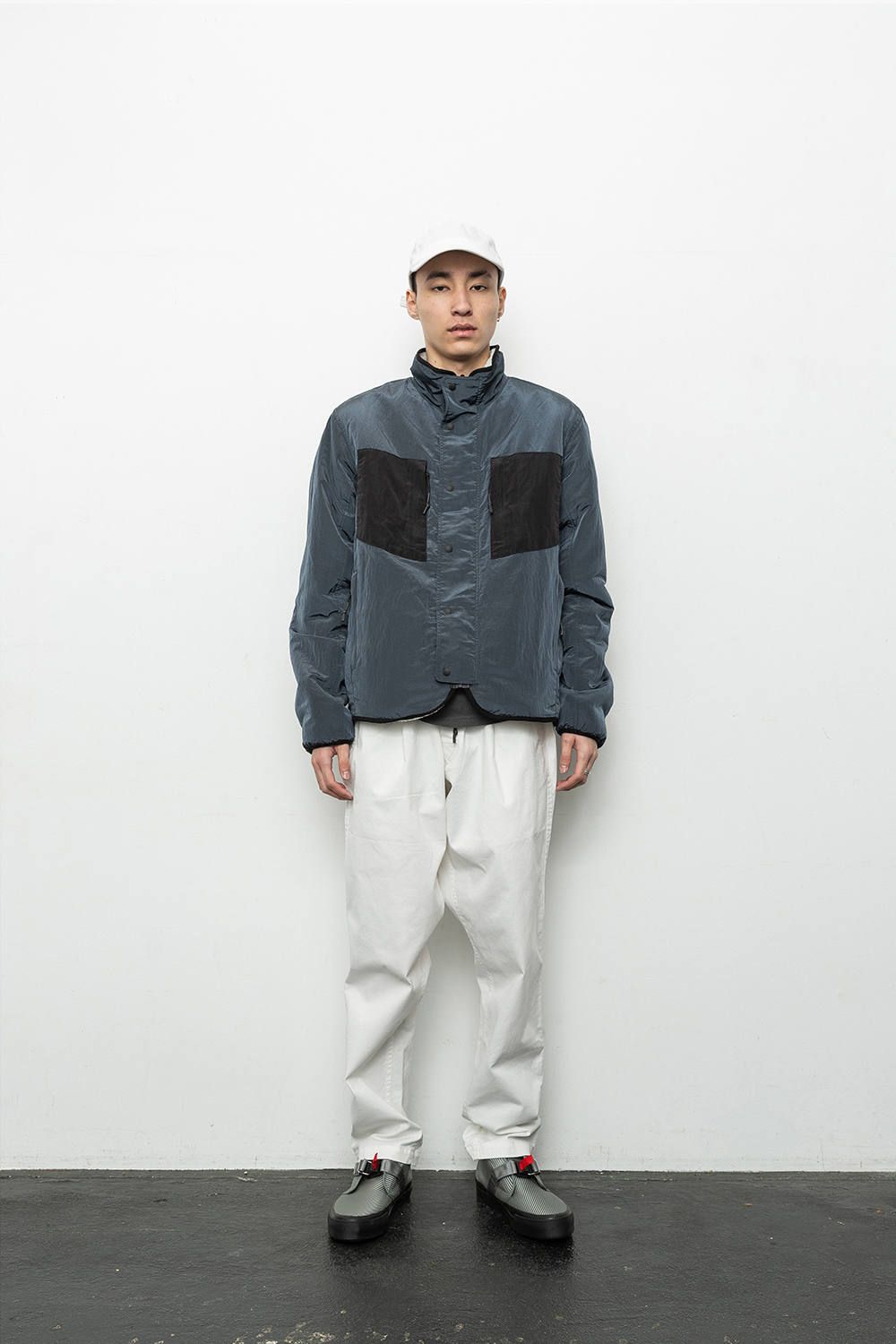- 2019 A/W LOOK BOOK -