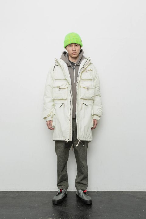 - 2019 A/W LOOK BOOK -
