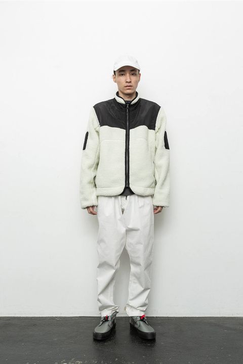 - 2019 A/W LOOK BOOK -