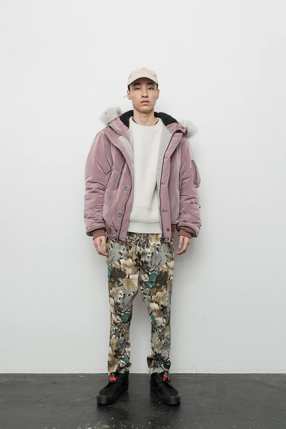 - 2019 A/W LOOK BOOK -