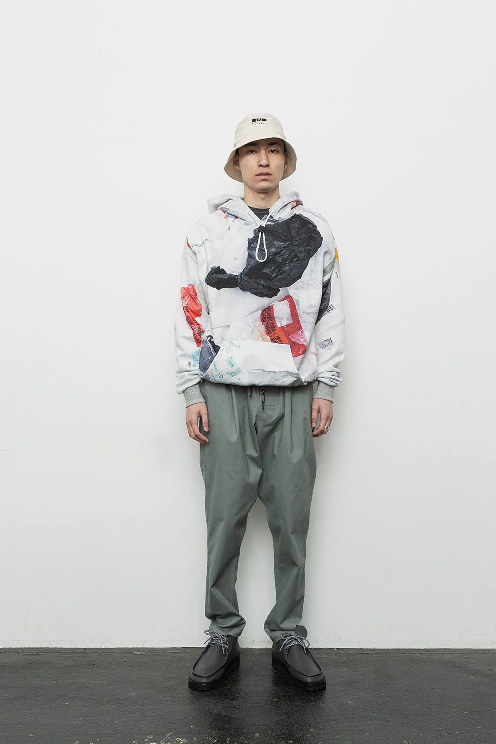 - 2019 A/W LOOK BOOK -