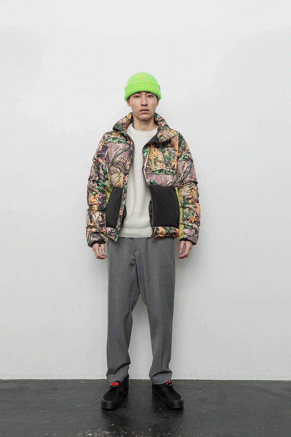 - 2019 A/W LOOK BOOK -