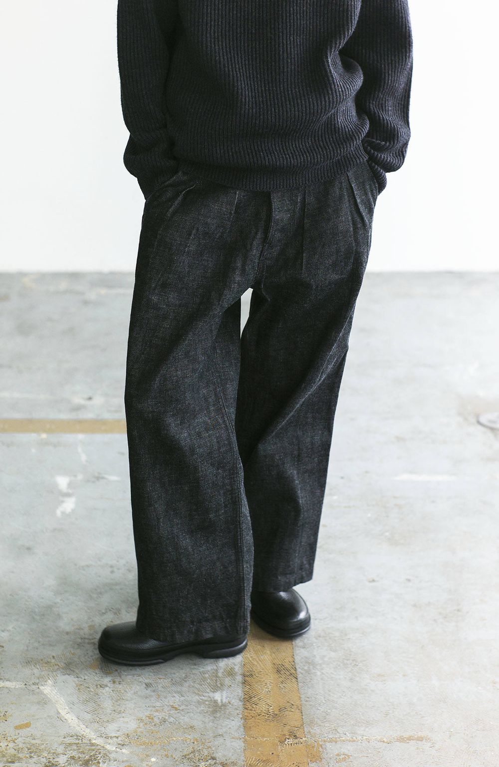 - 2019 A/W LOOK BOOK -