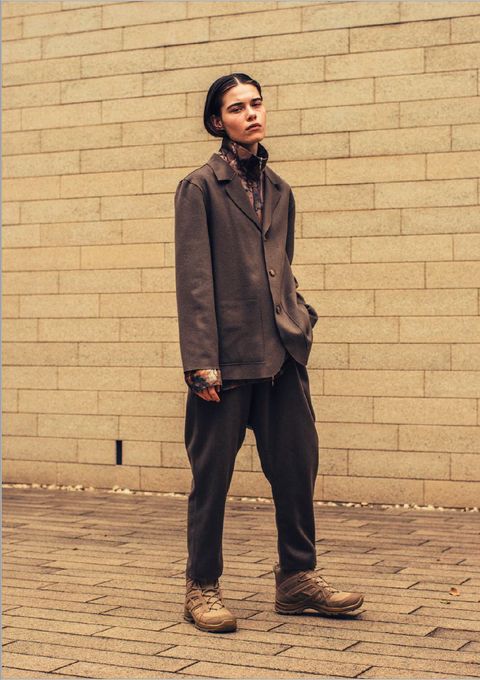 - 2019 A/W LOOK BOOK -