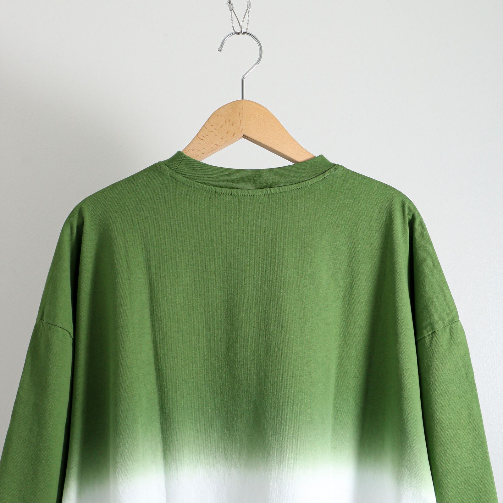 is-ness - GRAMICCI for is-ness HORIZON OVERDYE T-SHIRT GREEN