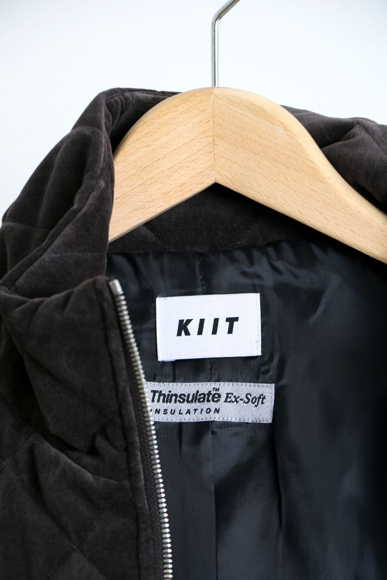 KIIT - COTTON VELVETEEN HIGH NECK FRONT ZIP QUILTING JKT Charcoal 