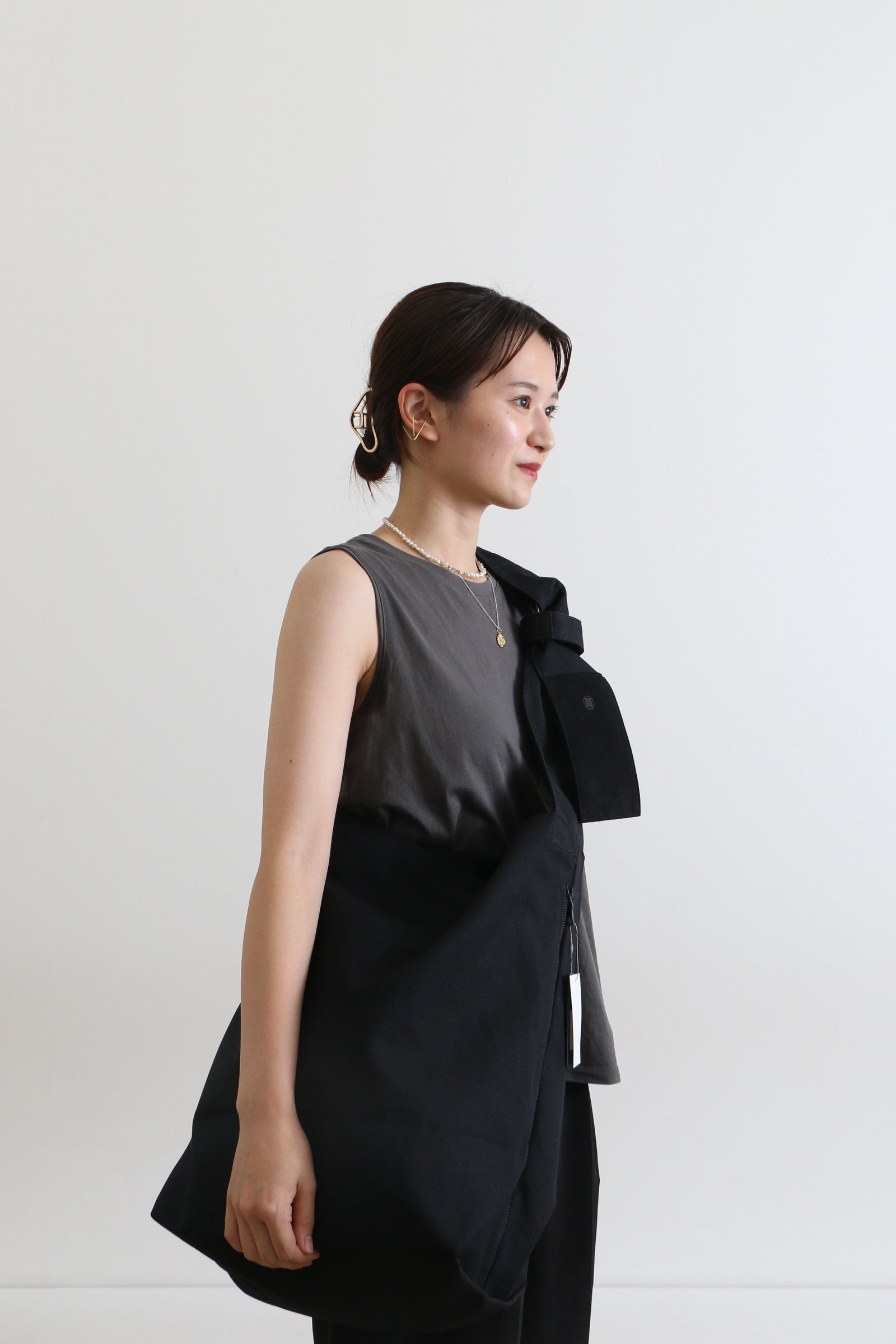 yorozu - 【 定番人気商品 】JP/帆布 タスキショルダー1番 / CANVAS sash shoulder No.1 / Black /  ショルダーバッグ / ブラック | koko