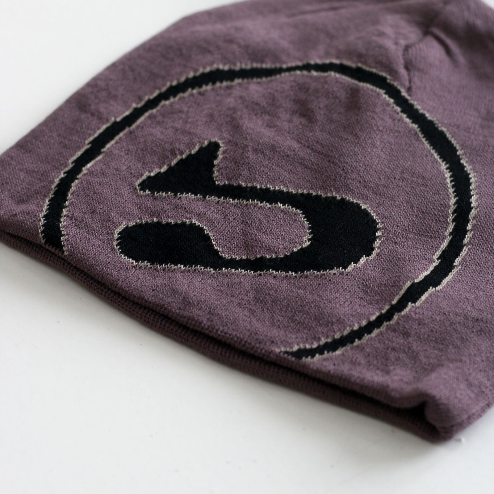 BAL/BIG LOGO SOFT BEANIE HAT