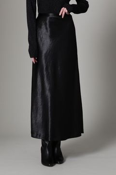 [URBAN PRECIOUS] サテンマーメイドスカート (ブラック) / ポリエステル 100% / ストレッチ / 0315120115