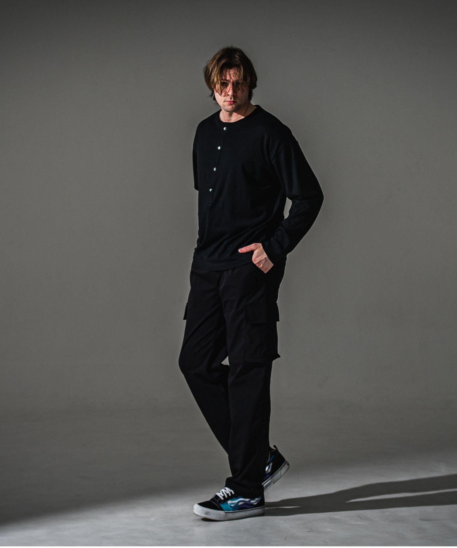 OVER HENRY LONGSLEAVE (BLACK) コットン / 4つボタン / 柔らかい / 手洗可 / RC41-T-004