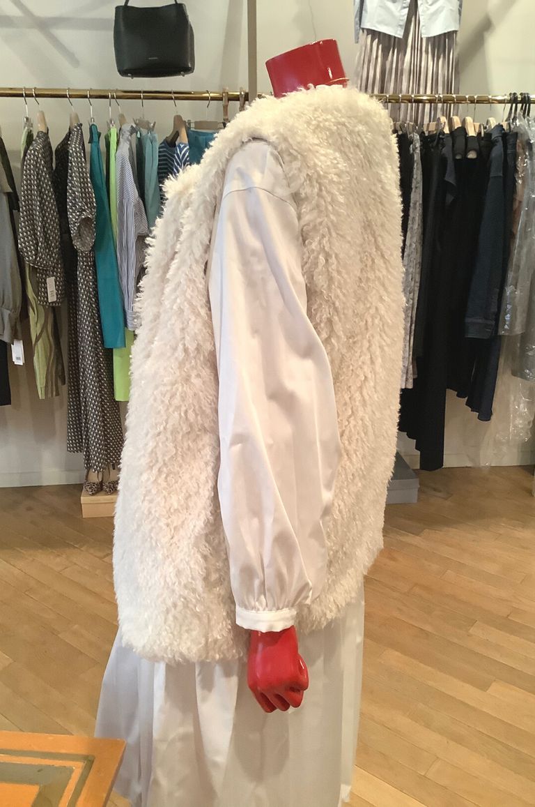 TOMORROWLAND - POODLE FUR CREW NECK GILET / プードルファー クルー