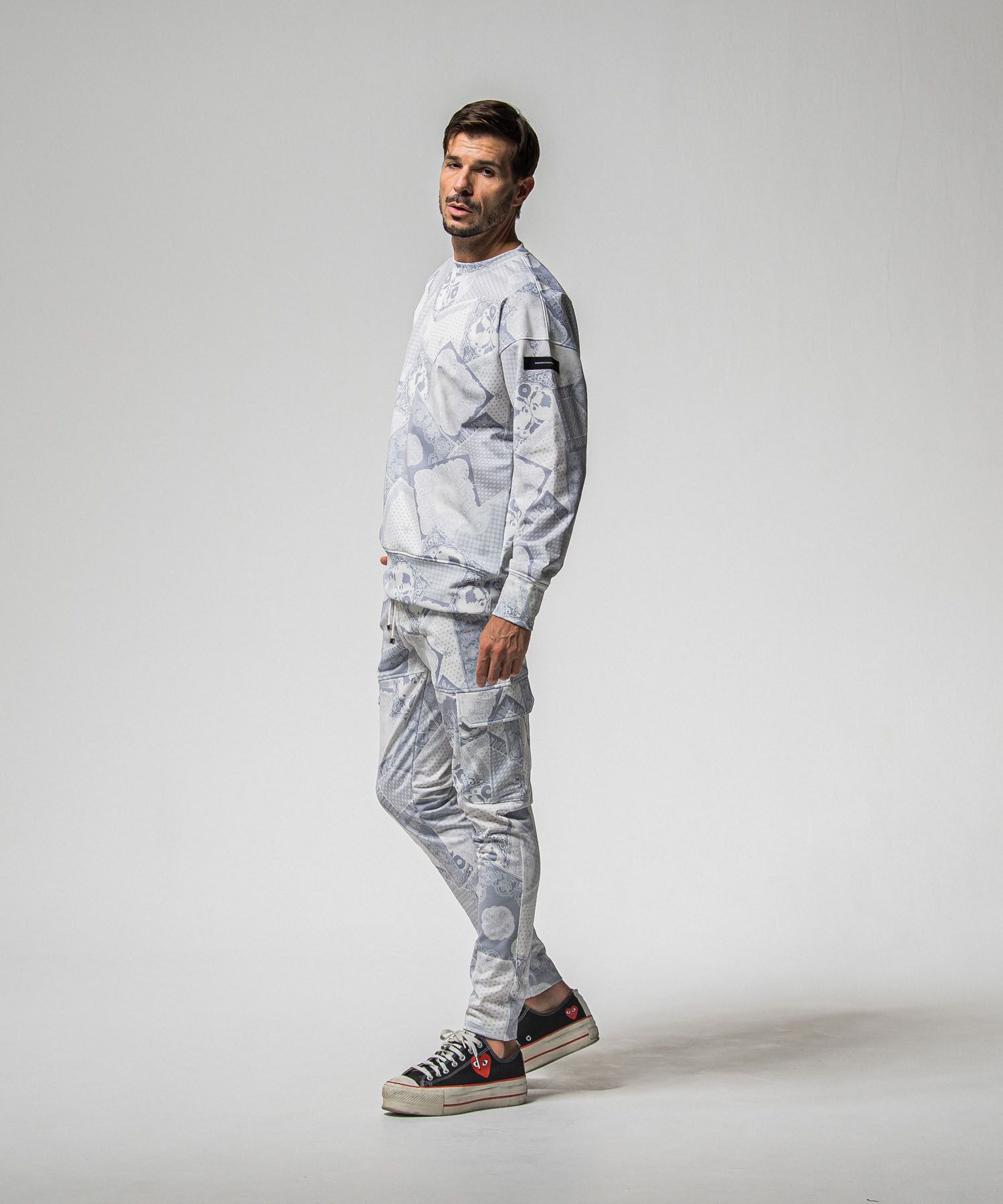 paisley back fleece drop trainer ( GREY) ポリエステル / ペイズリー柄 / 裏起毛 / ストレッチ / RC38-C-008